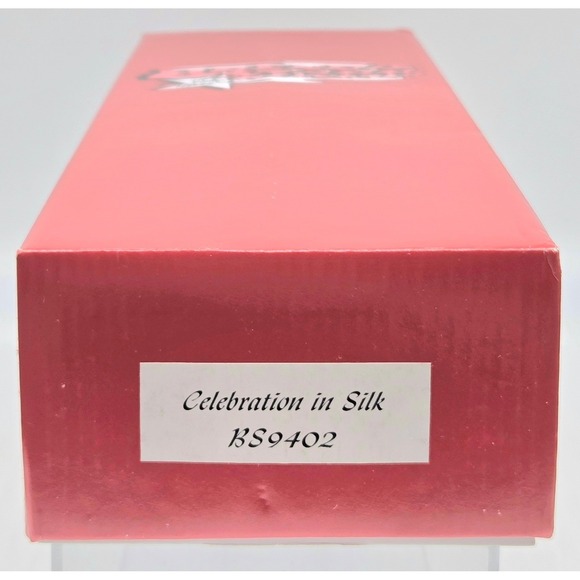 Tonner-Brenda Starr 16Doll Celebration in Silk BS9402 NEW IN BOX with shipper